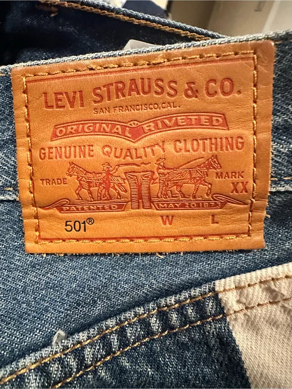 LEVIS Colorblock High-Rise MOTO SHOW TEETH ZIPPER CUFF Jeans 27 - Image 13