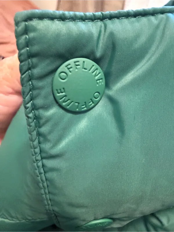 OFFLINE By Aerie Oversized Puffer
Vest Small/ Medium - Image 13