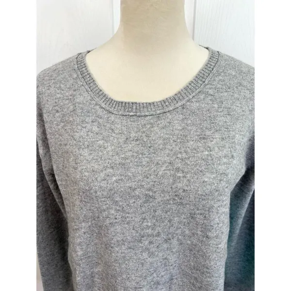 Olivia & Grace 100% Cashmere Sweater Size M Grey Turquoise Crewneck Soft Knit - Image 4