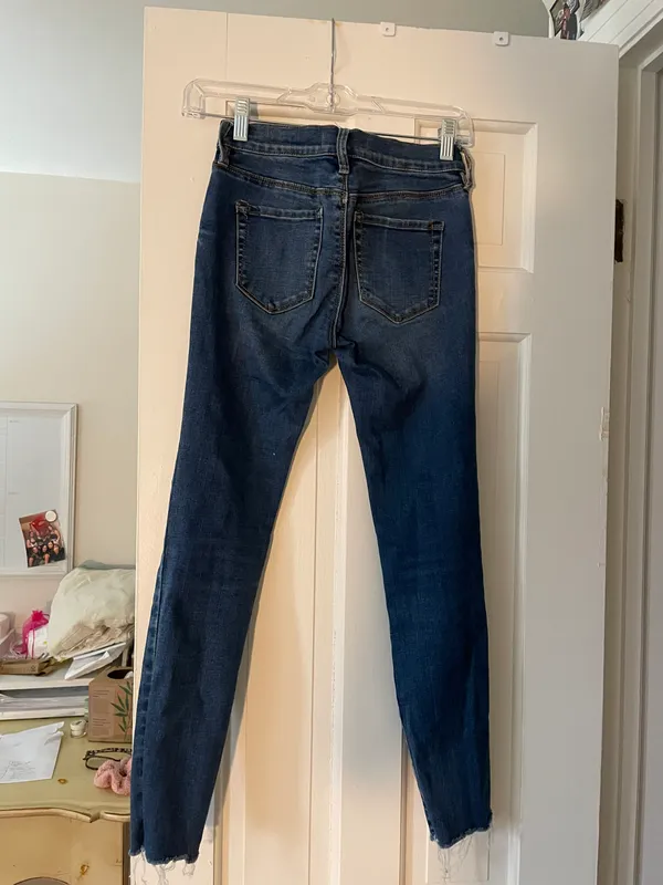 Skinny Blue Jeans - Image 3