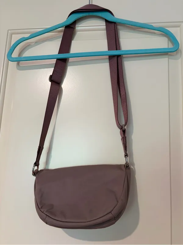 lululemon Mauve Pink All Night Festival Crossbody Belt Bag 5L - Image 2