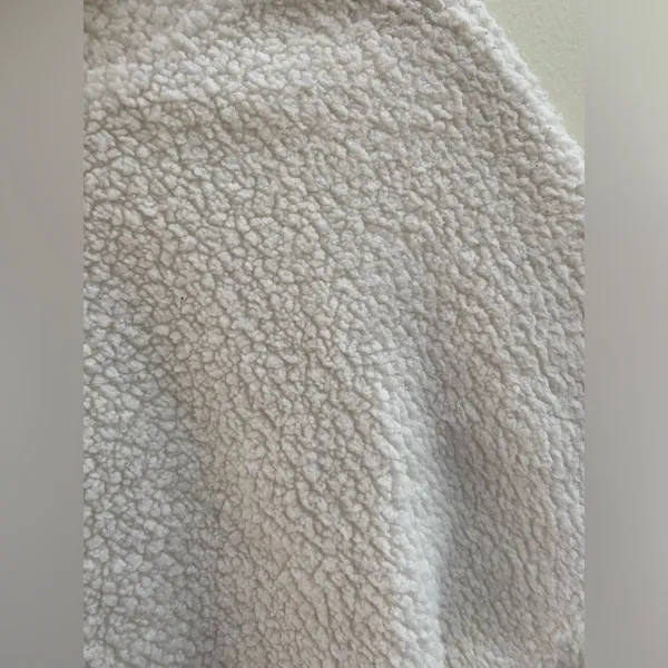 NWT GAP Fleece Sweatshirt for women - Image 6