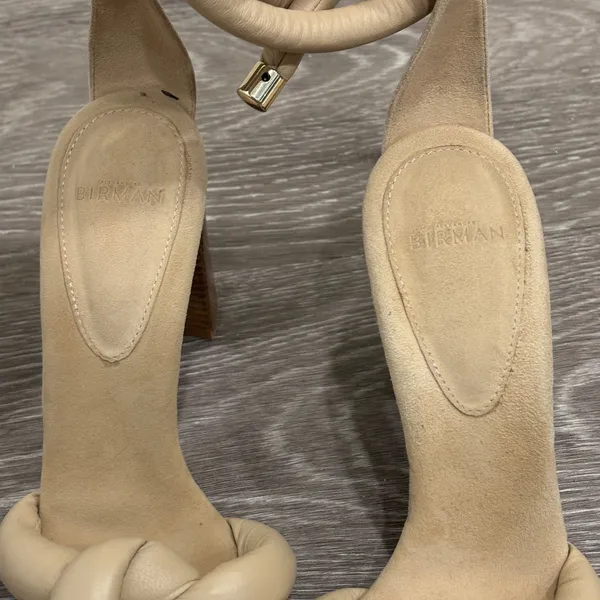 Alexandre Birman Puffy Knot Beige Leather Suede Block Heel Ankle Tie Sandals‎ 7 - Image 4