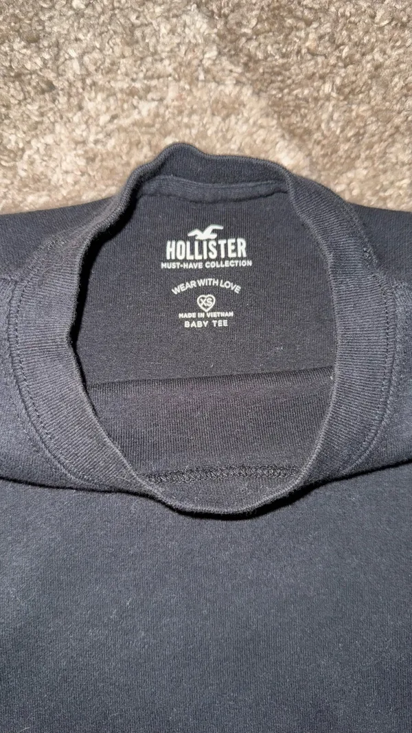 Hollister Crop Top - Image 2