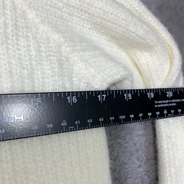 H&M Women's White Turtleneck Sweater Size Small‎ Cozy Knit Polyamide Acrylic - Image 2