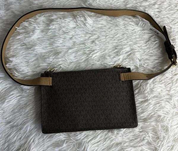 MICHAEL KORS Jet Set Brown Signature with Chain Belt Bag - Image 2