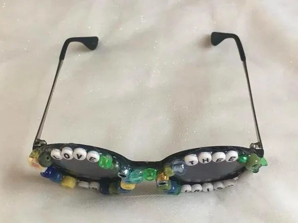 Notre Dame beaded sunglasses Blue - Image 3