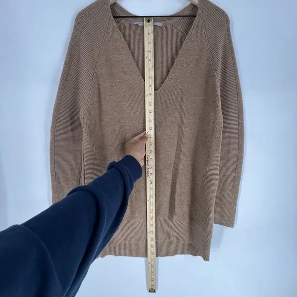 Athleta Hanover Sweater‎ Womens Size M Extra Fine Merino Wool Blend V-Neck Brown - Image 12