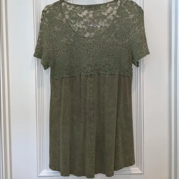 Embroidery and lace front swing tunic - Image 5