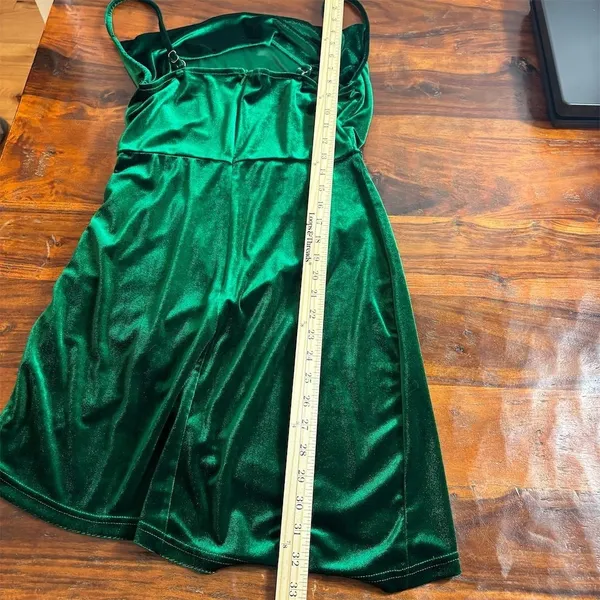 Double Crazy Juniors Sleeveless Green Velvet Short‎ Dress Size L Formal - Image 6