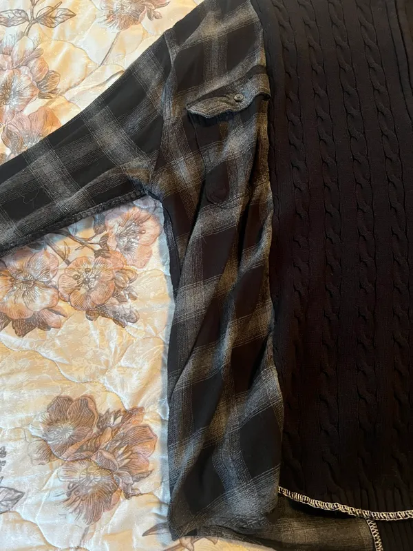 Carhartt Tshirt - Image 3
