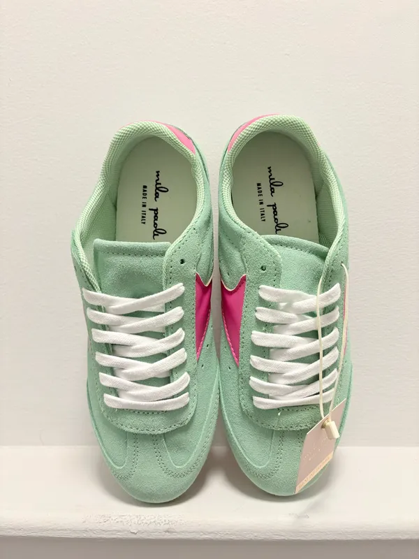 NWOB Mila Paoli Sneakers Size 6.5 - Image 5