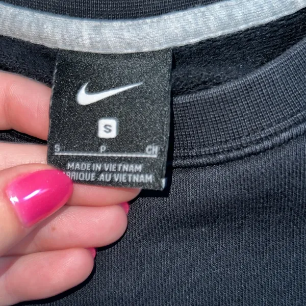 Nike Women's Classic Black Sweatshirt - Image 3