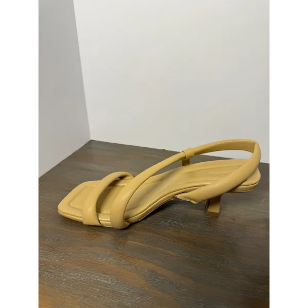 Vince Coline Leather Sandals Women's 9 Yellow Blonde Square Toe Kitten Heel - Image 4
