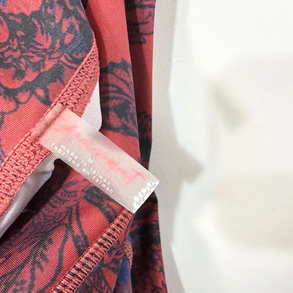 Free People Movement Medium Leggings‎ Red Blue Floral Rose High Rise Boho 1742 - Image 8