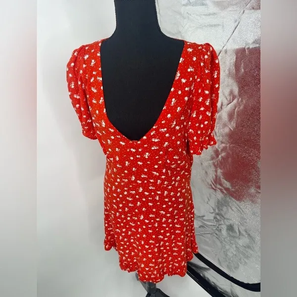 H&M sundress red and white‎ size medium - Image 2