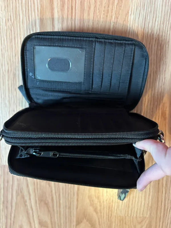 Vera Bradley Wallet Wristlet - Image 2