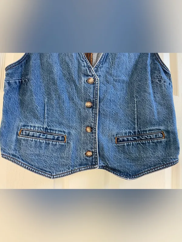 Women’s Abercrombie & Fitch Medium Wash Button-Front Denim Vest Blue Size L - Image 3