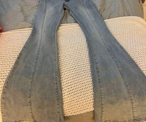 Edikted Flare Jeans - Image 6
