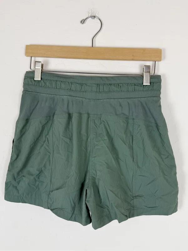 Lululemon Dance Studio High-Rise Short 3.5" Sage Green - Image 2