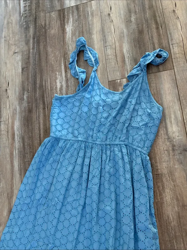 Jessica Simpson Tiered, Sleeveless, Light Blue, Eyelet Maxi Dress large - Image 2