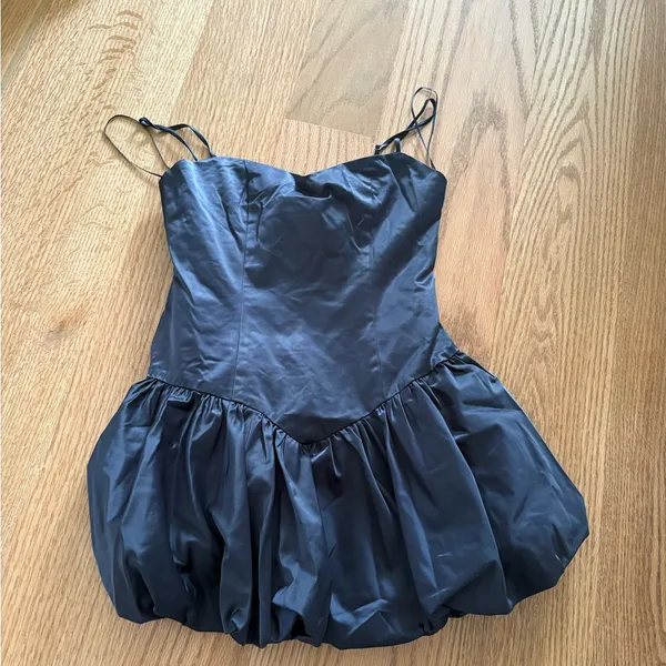 Lioness bubble hem dress - Image 2