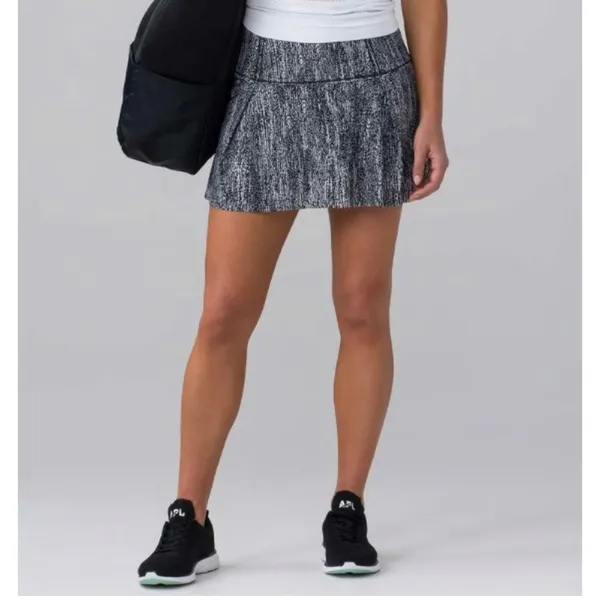Lululemon‎ Lost in Pace Skort Size 6 Tall Black Country Club Preppy Tennis Prep - Image 9