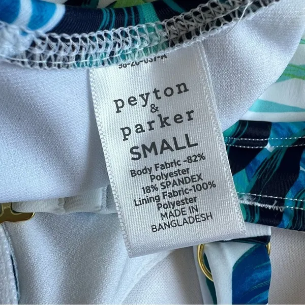NWT Peyton and Parker One Piece Swimsuit White Blue Tropical Floral Size Small - Image 8