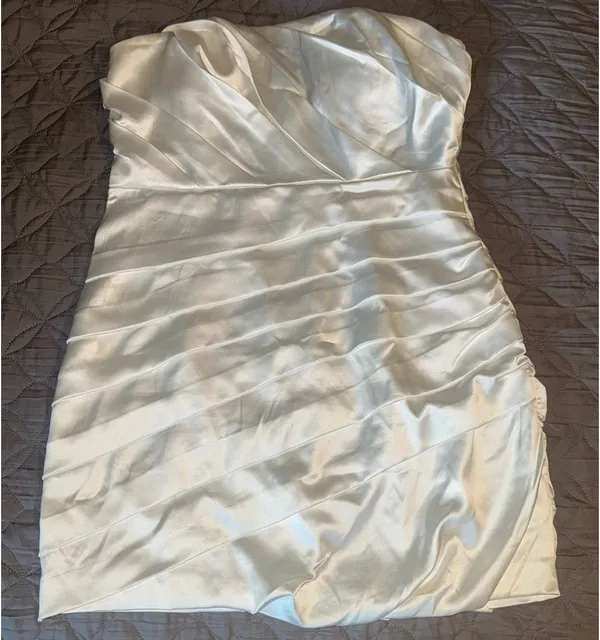 Selfie Leslie White Dress Mini Ruffle Strapless - Image 6