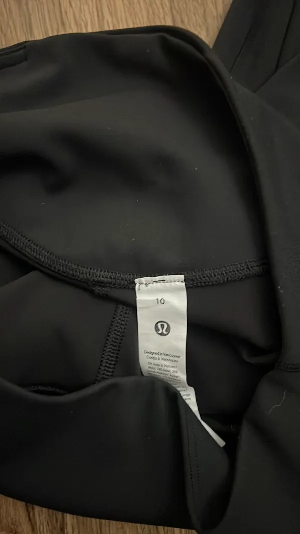 Lululemon Wunder Under Smooth Cover High-Rise Tights 25" - Image 4