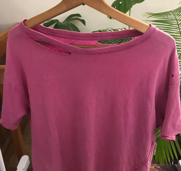 We The Free New Fuchsia Dani Tee Size Medium Distressed Oversized Tunic - Image 5
