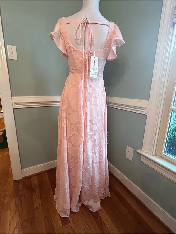 Elegant Pink Lace Maxi Dress with Flutter Sleeves - Image 2