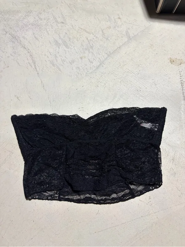 Intimately free people Black Lace strapless bralette medium - Image 4