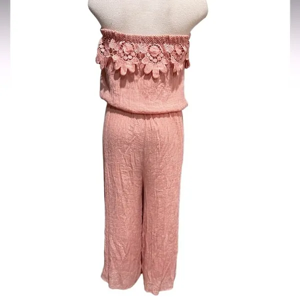 Kings Road Pink Strapless Jumpsuit Capri Lace Ruffle Size M - Image 4