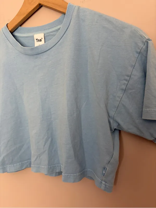 Aritzia TNA Laid Back Boxy Cropped T-shirt Light Blue XS - Image 5