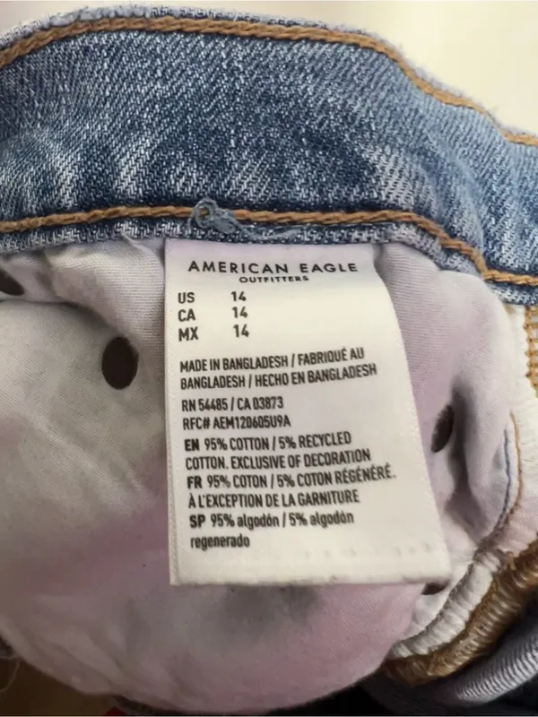 American Eagle Outfitters Light Blue 90s boyfriend short size 14 - Image 14