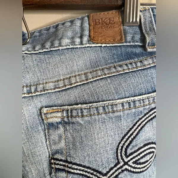 BKE cropped jeans size 26 - Image 6