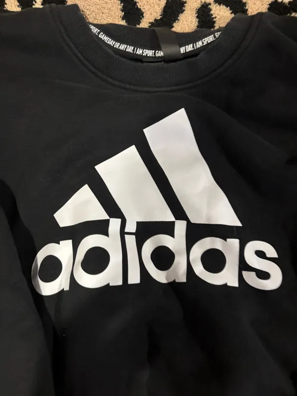 Adidas Women’s Crewneck Sweatshirt cropped - Image 2