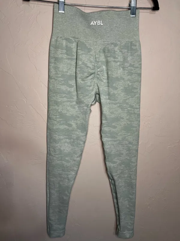 Aybl‎ Camo Sage Green Seamless High Rise Scrunch Booty Leggings - Image 7