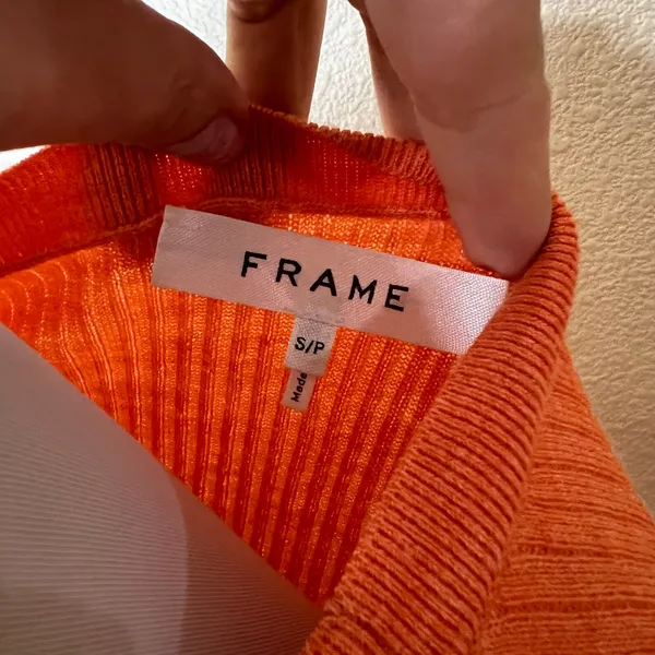 Frame orange ribbed wool short sleeve crewneck sweater WOMENS SMALL - Image 4