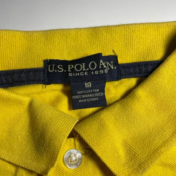 Boys USPA Polo Collared Shirt ✦ Open To All Offers ✦ Bundle Measurements: Like New Condition. No Flaw U.S. Polo ASSN USPA Big Pony Yellow Embroidered Polo Rugby Shirt Boys 18 Formal Standard Fit. Excellent For Casual & Formal Wear. USPA Logo Front Left Side + Right Arm. Thick Durable Fabric. Yellow/ Navy Blue ——— TAGS ——— #Yellow #Rugby #Polo #USPA #Rugby - Image 4