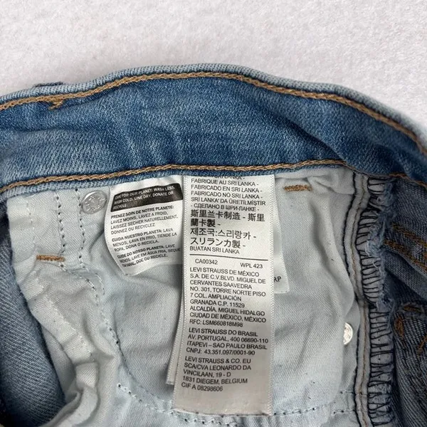 Levi's 724 High Rise Straight Crop Jeans Women's 24 Light Wash Casual Denim euc - Image 9