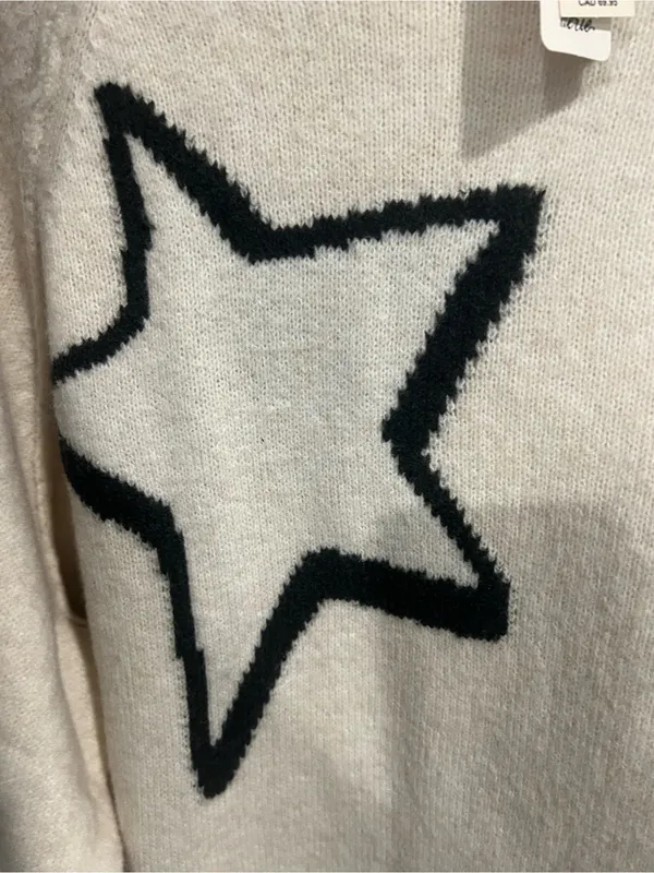 aerie Cream Sweater with Black Star Accents - Image 6
