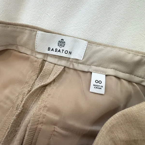 Aritzia Babaton Skirt - Image 4