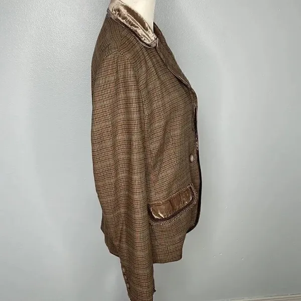 J. Jill suit coat. Size 6. Stretch. Brown - Image 2
