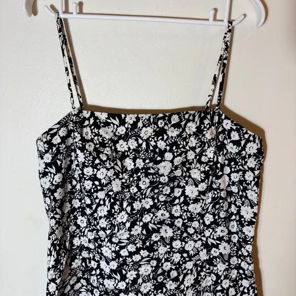 Ann Taylor Black White Floral Fit & Flare Spaghetti Strap Dress Size 12‎ - Image 2