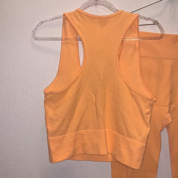 No Boundaries Juniors Seamless Tank Top and Leggings Set 2-Piece Peach Jelly - Image 5