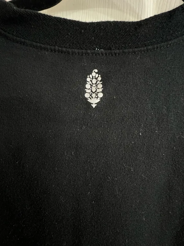 Free People Top Crop Black Long Sleeve - Image 5