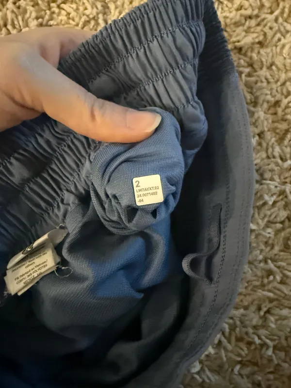 Hotty Hot Lululemon Shorts High-Rise Lined 4" 2 blue - Image 6