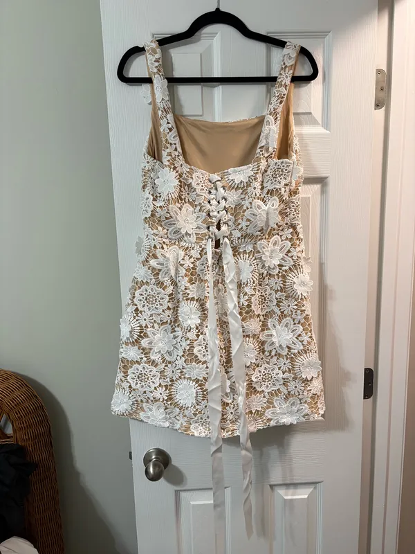 White Dress Size L - Image 2